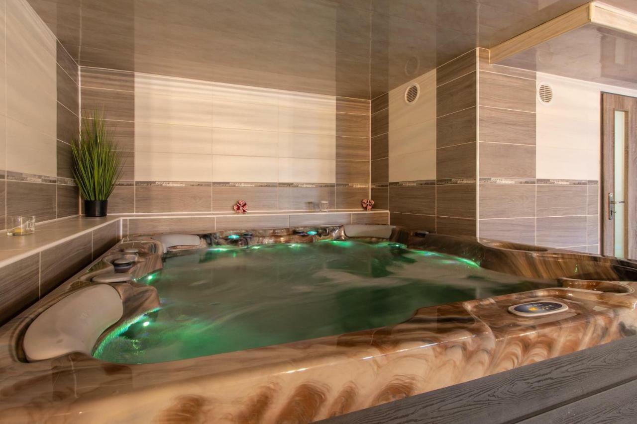 Restaurace Penzion Pod Sumarnikem Tvarozna Lhota Bagian luar foto