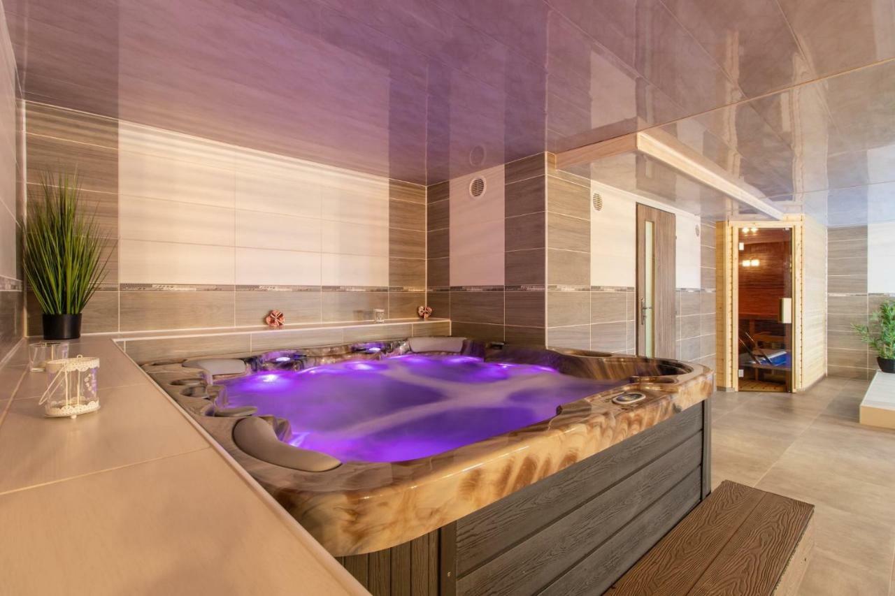 Restaurace Penzion Pod Sumarnikem Tvarozna Lhota Bagian luar foto