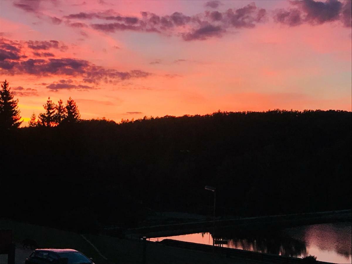 Restaurace Penzion Pod Sumarnikem Tvarozna Lhota Bagian luar foto